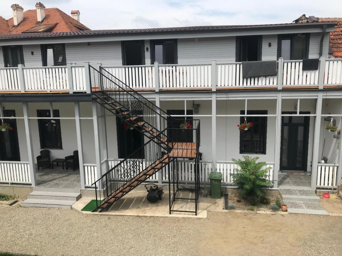 Garsoniera Delia Brasov Apartment Exterior photo