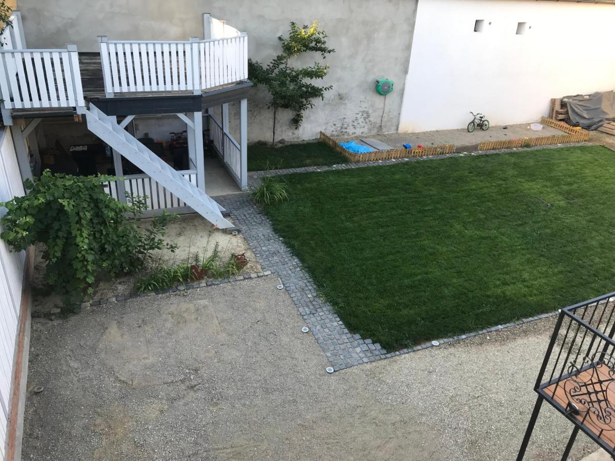 Garsoniera Delia Brasov Apartment Exterior photo