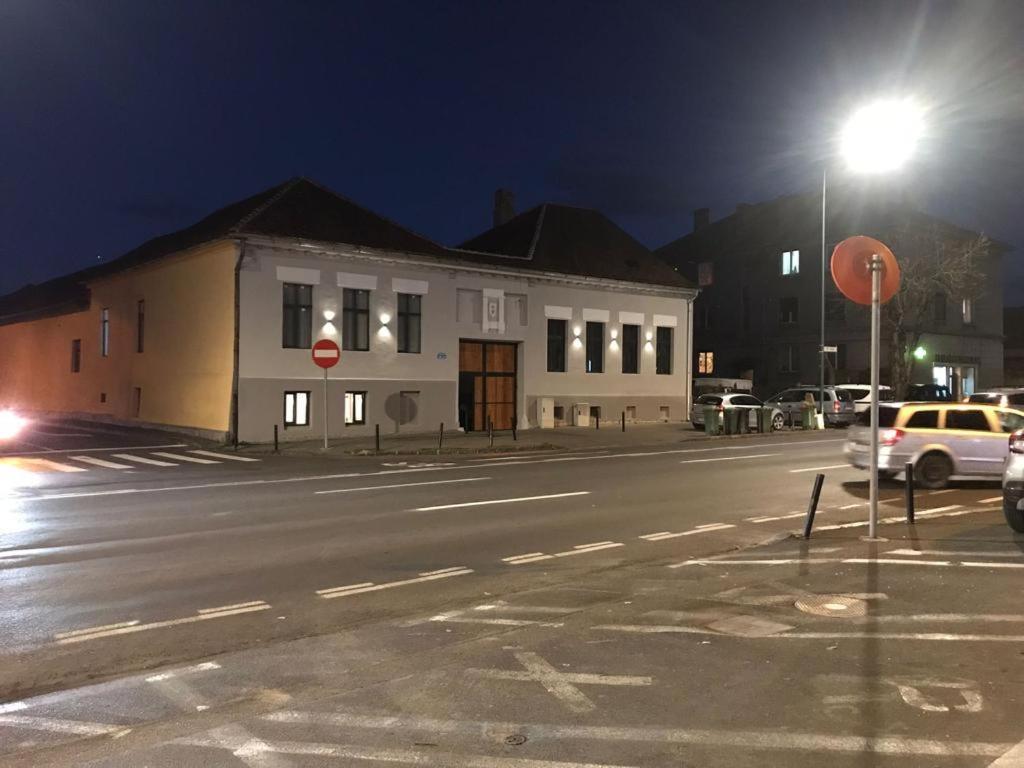 Garsoniera Delia Brasov Apartment Exterior photo